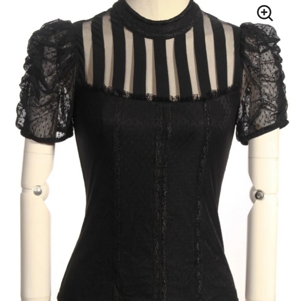 Chic Black Lace Blouse with Brooch - Picture 2 of 6
